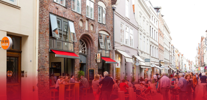 Red Lights in Lübeck: Late Night Shopping in der Hüxstraße